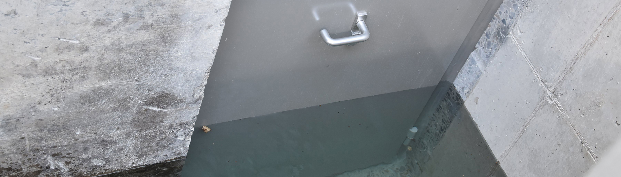 Wasserschutz - Stahltür